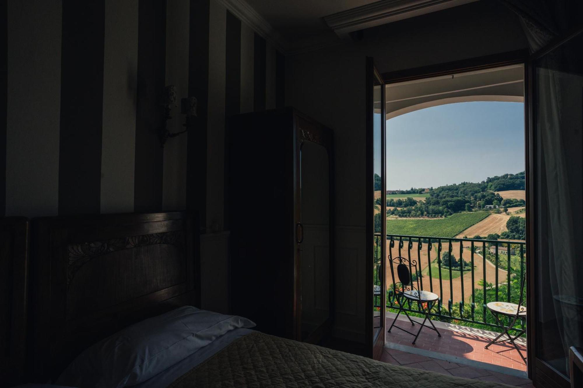 Locanda Dolcevita Доцца Екстер'єр фото
