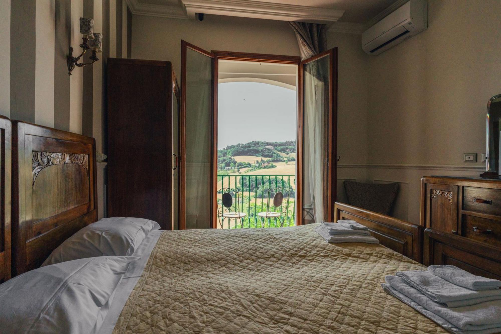 Locanda Dolcevita Доцца Екстер'єр фото