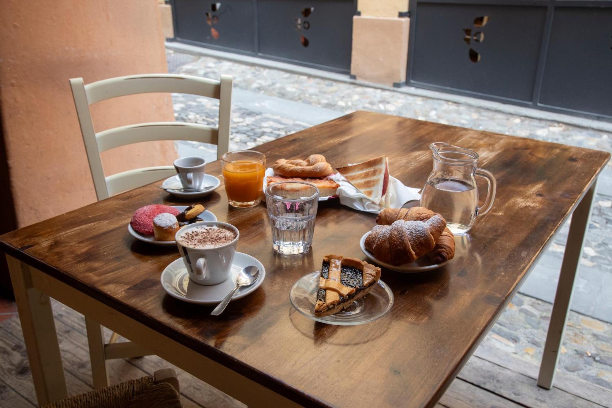 Locanda Dolcevita Доцца Екстер'єр фото